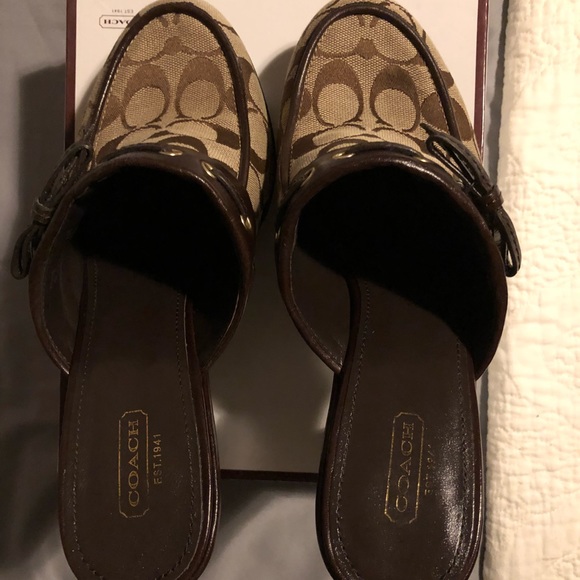 Authentic Coach clogs - Picture 2 of 8